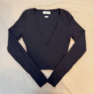 Babaton Navy Long Sleeve V-Neck Top